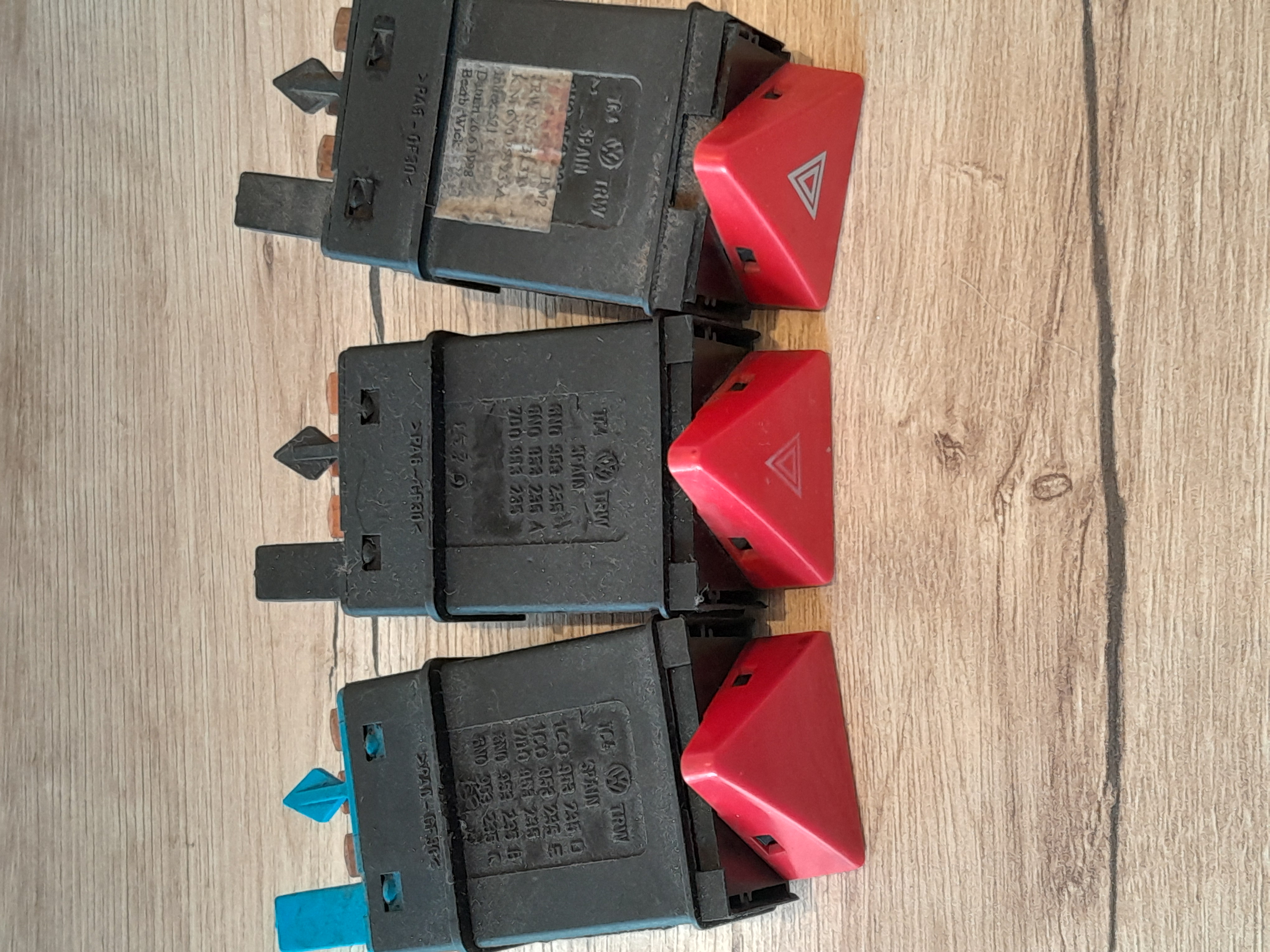 Vw T4 Warnblinkschalter bj 98-03 8polig