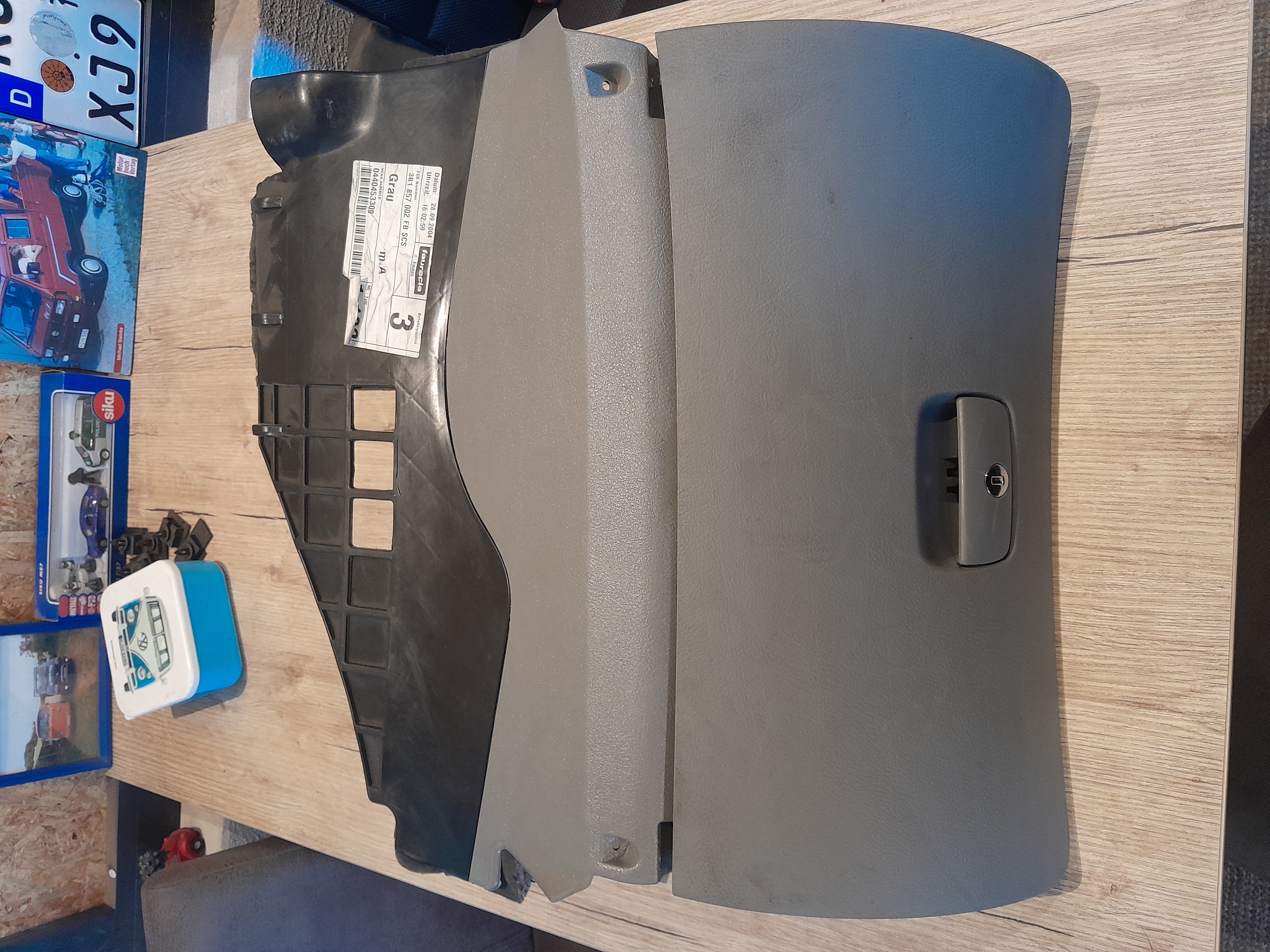 Vw Passat 3bg Handschuhfach Grau 