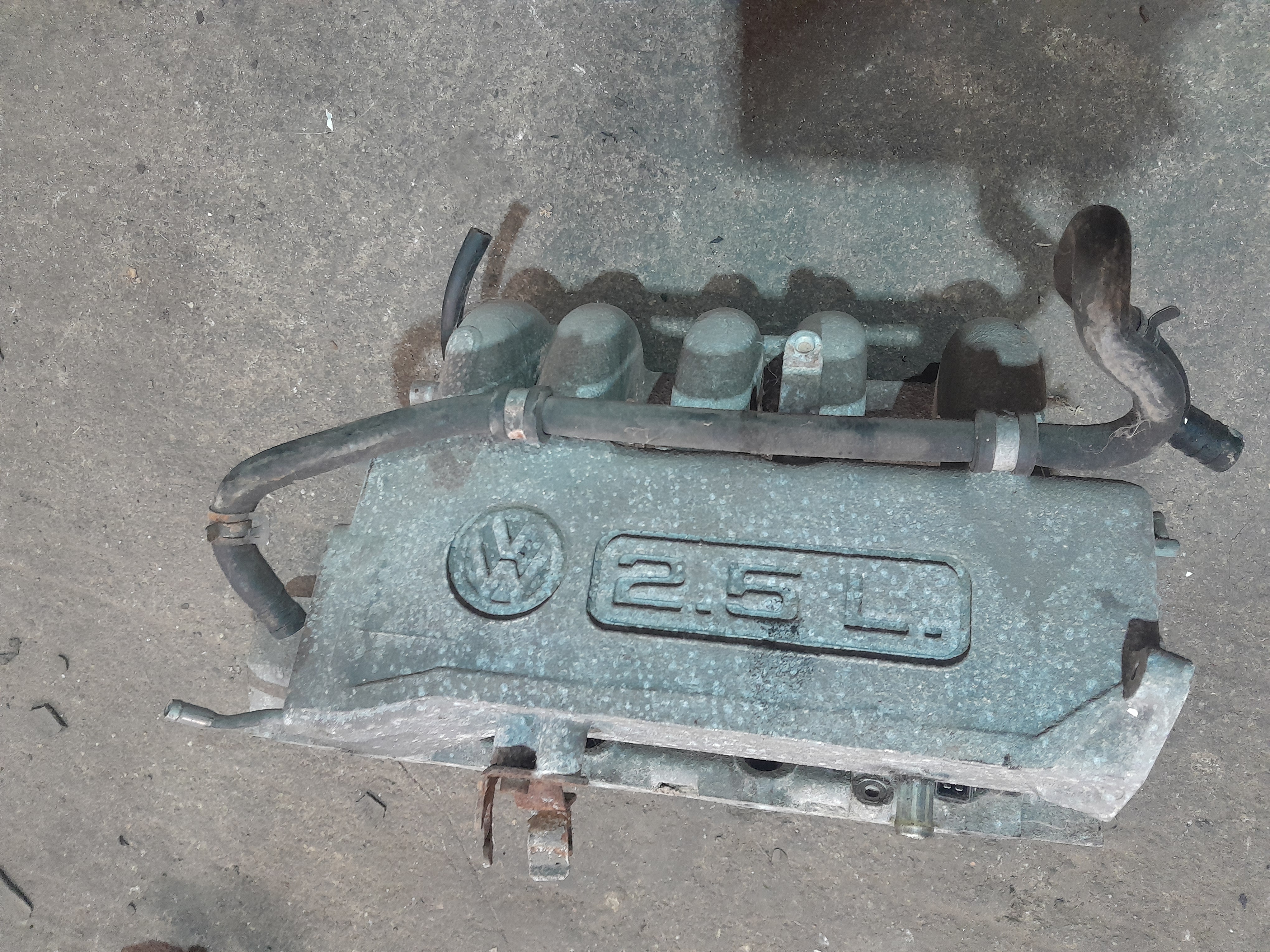 Vw T4 2,5 Benzin AET Ansaugbrücke 