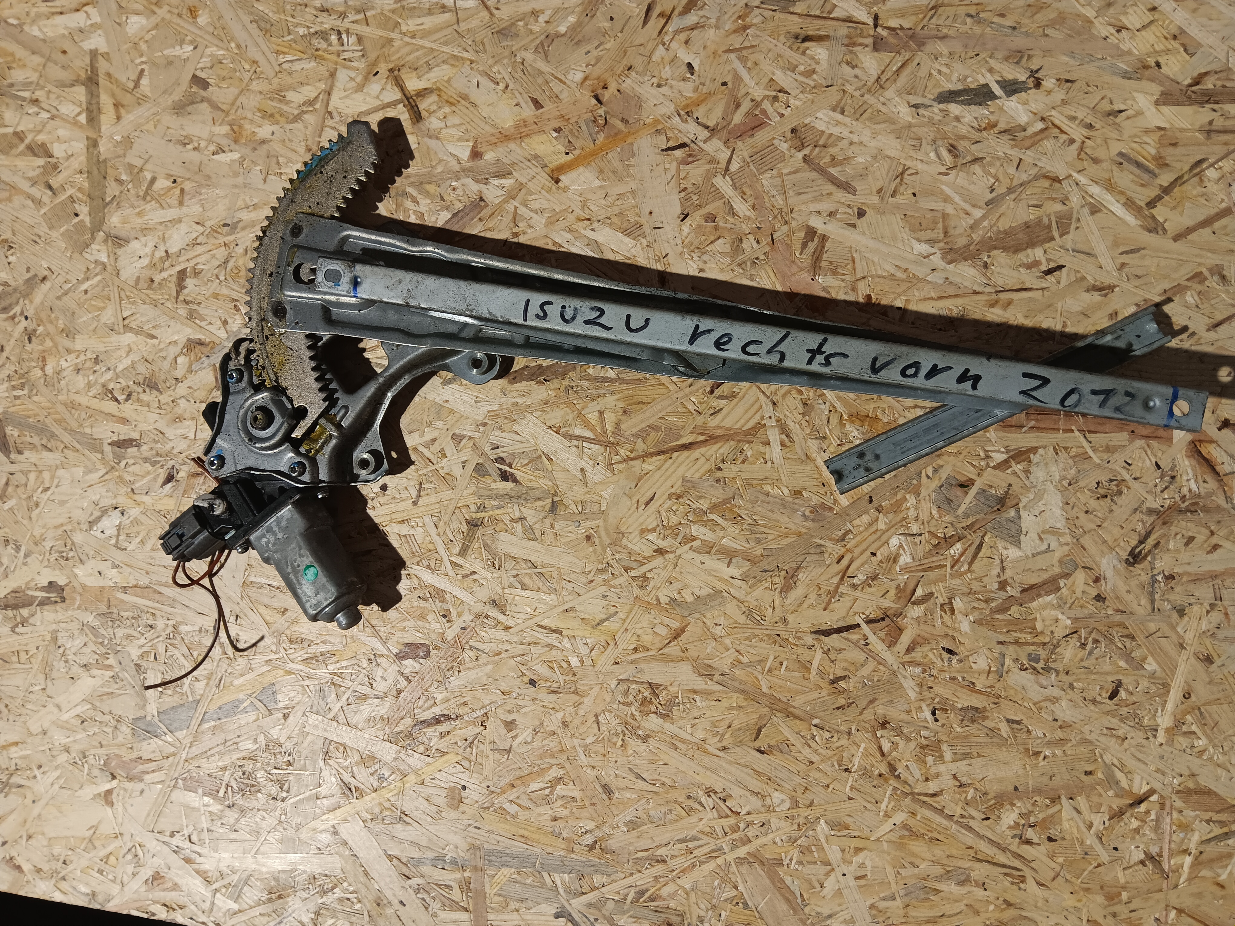 Elektrische Fensterheber ISUZU D- Max 2012